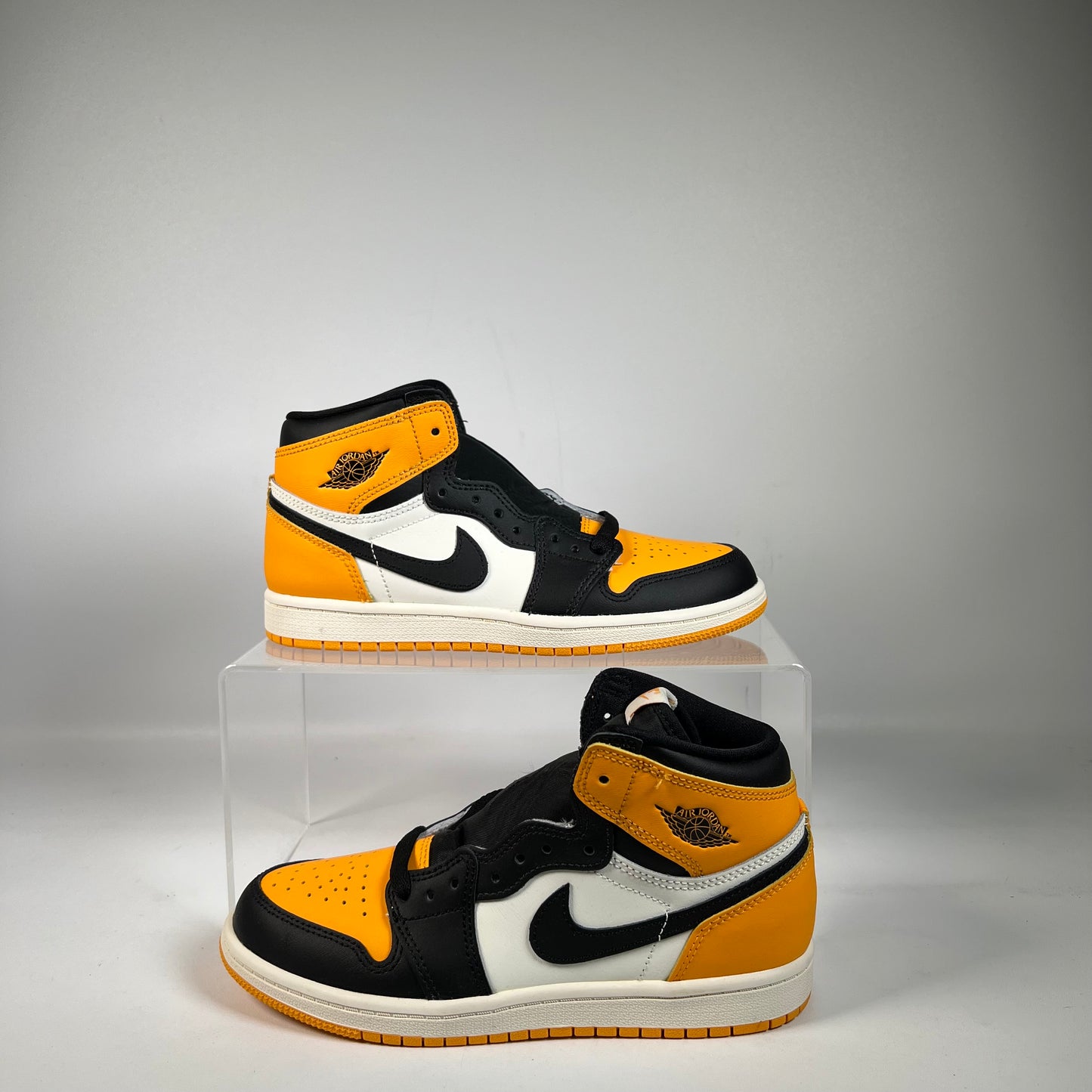 Jordan 1 High Taxi (2022) Size 3y NEW s22415