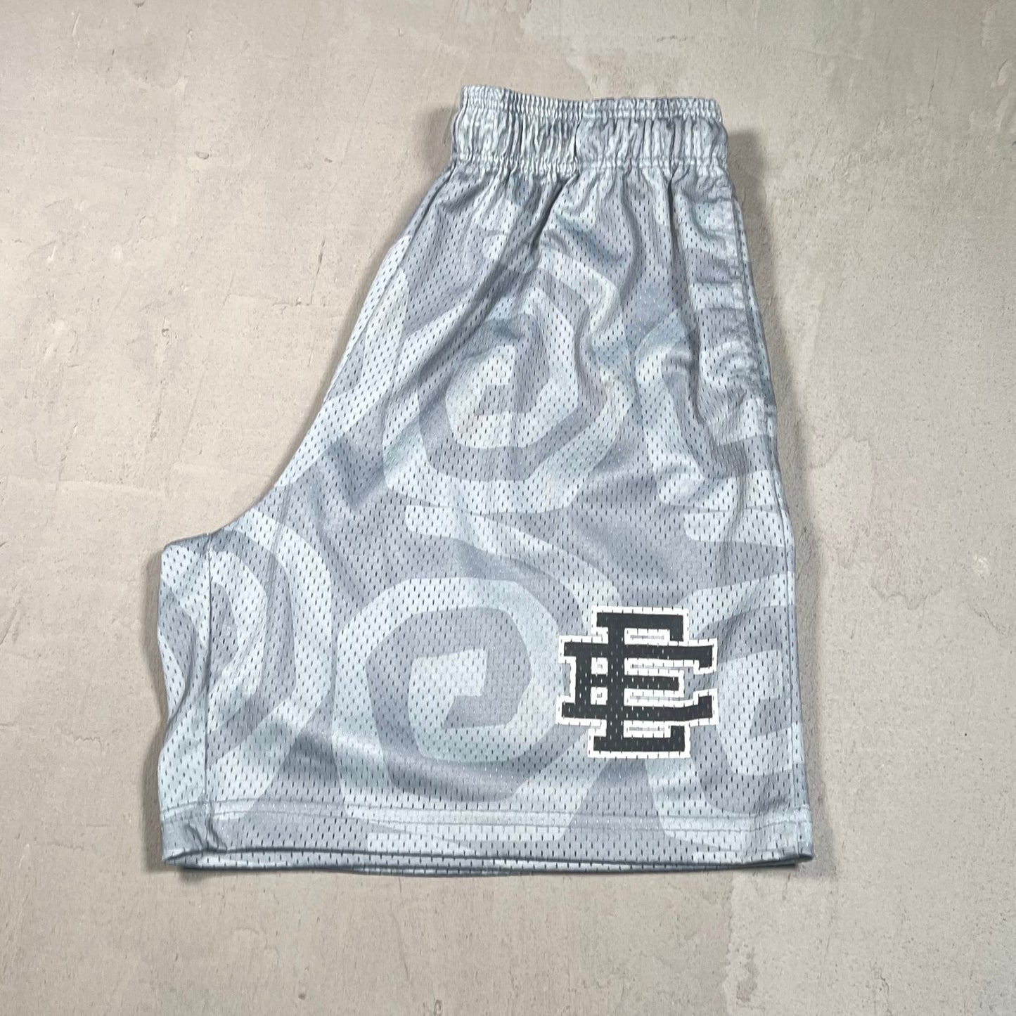 Eric Emanuel x Interscope Records EE Basic/Core Short Grey Size XL USED x17463