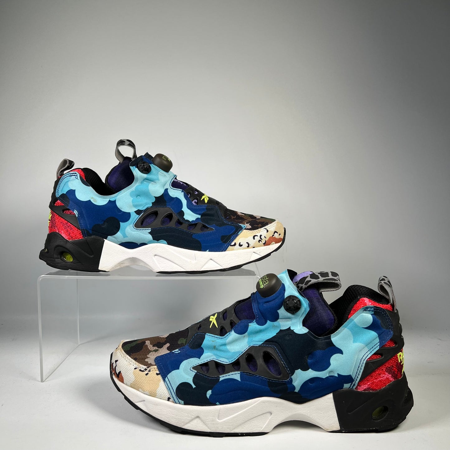Reeboix InstaPump Fury Road CC Black Solar Yellow (2017) Size 10 USED s20998
