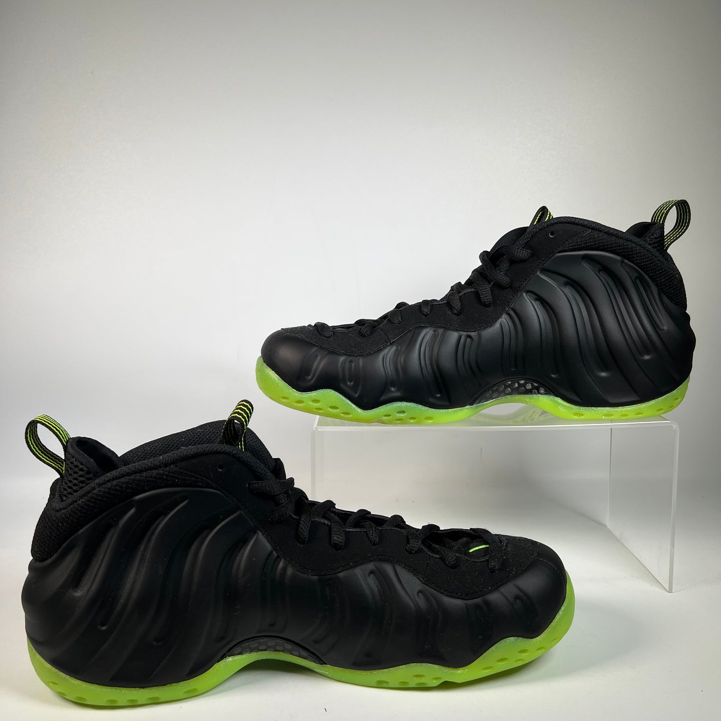 Nike Foamposite One Black Volt (2025) Size 12 USED s22349