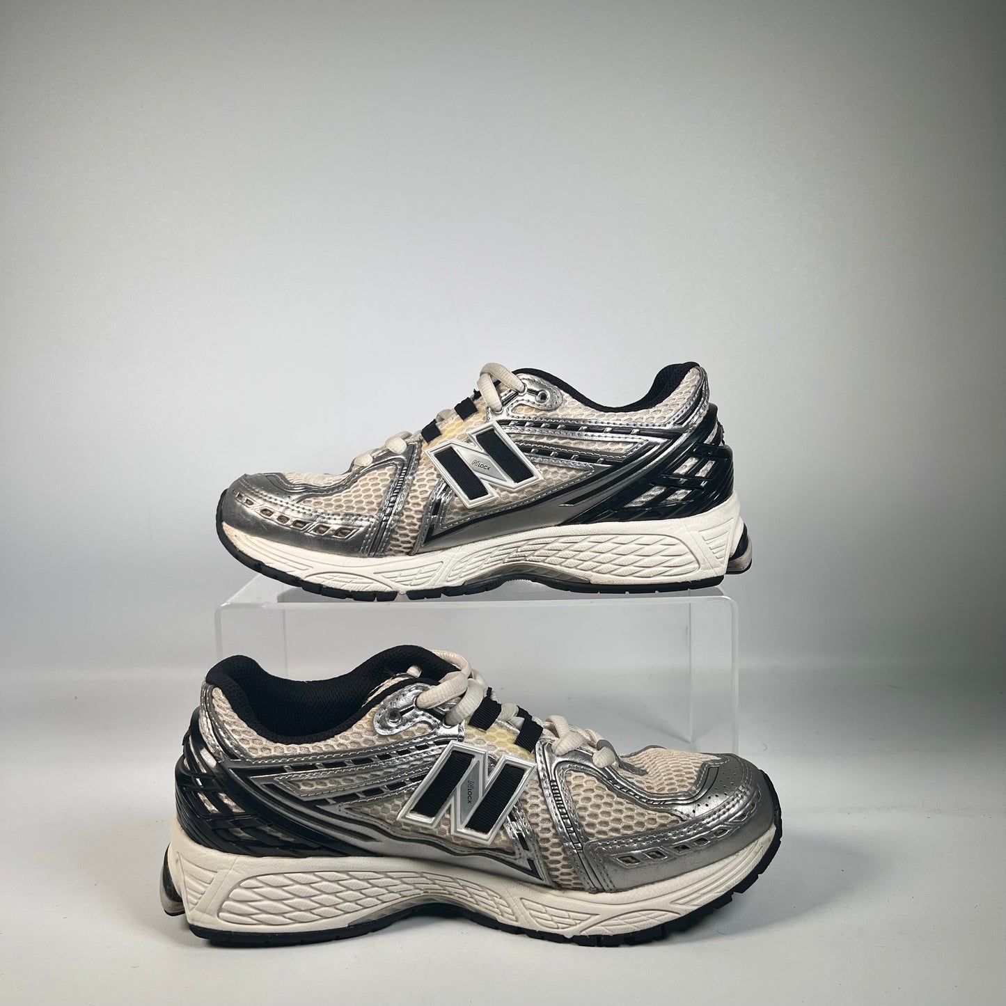 New Balance 1906R Silver Black (2024) Size 7 USED s22448