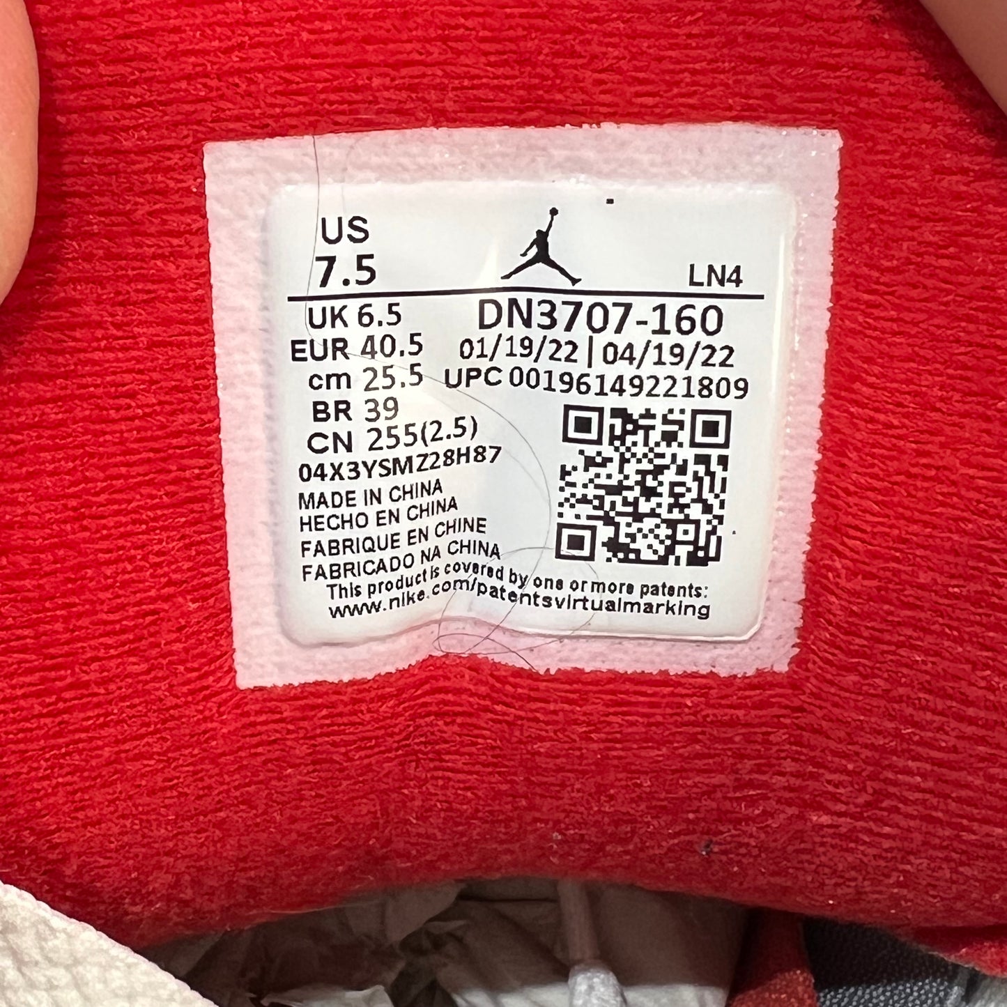 Jordan 3 Fire Red (2022) Size 7.5 USED s19968