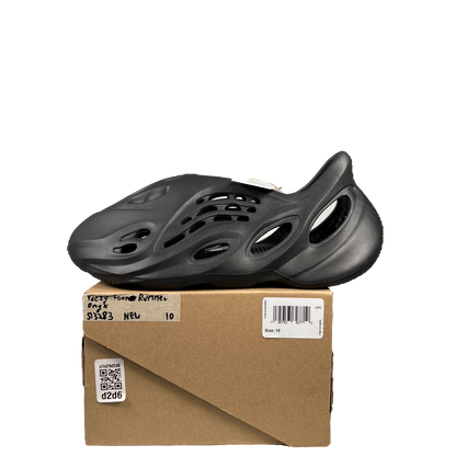 Yeezy Foam Runner Onyx (2023) Size 10 NEW s13283