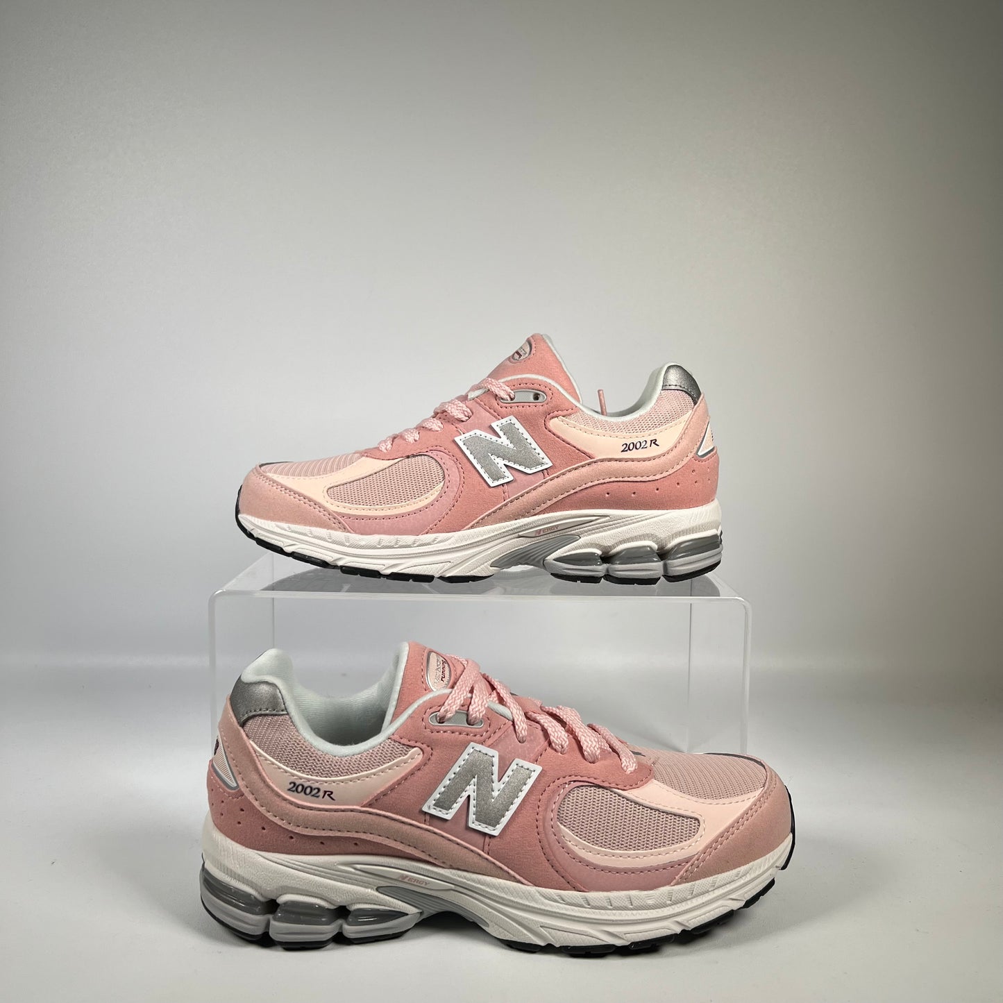 New balance 2002r pink sand Size 5 NEW s11990