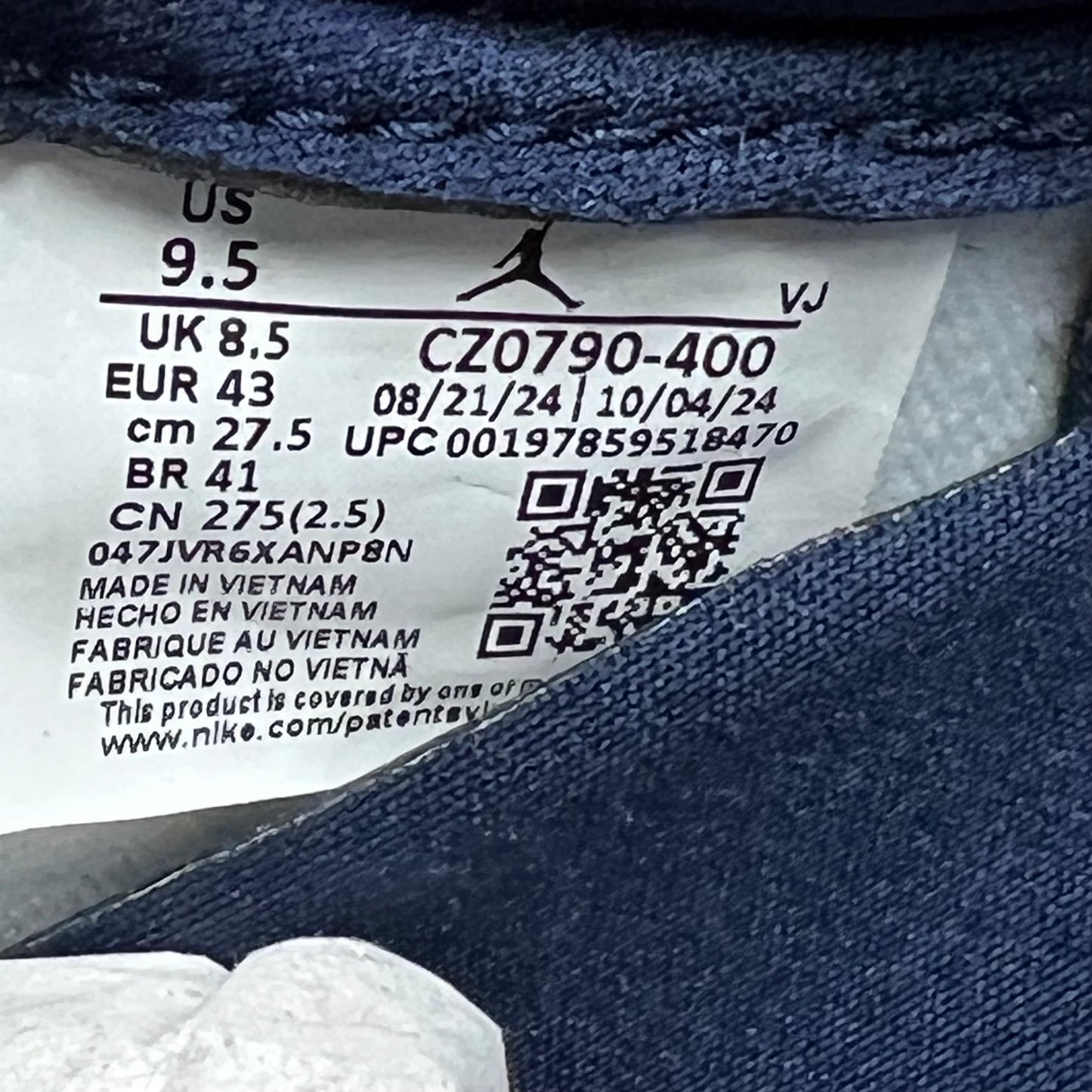 Jordan 1 Low Obsidian (2025) Size 9.5 NEW s18287