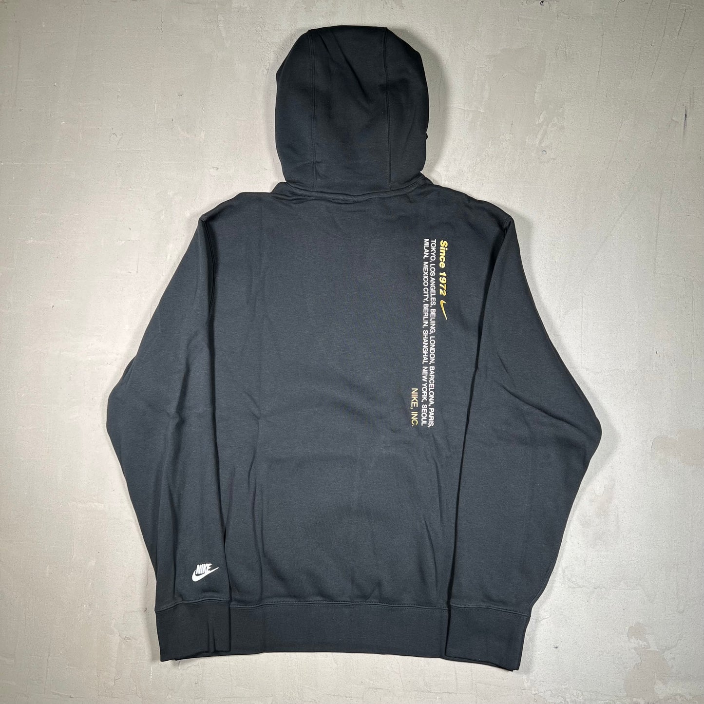 Nike "International Sportswear" Black Hoodie Size Large NEW v19065