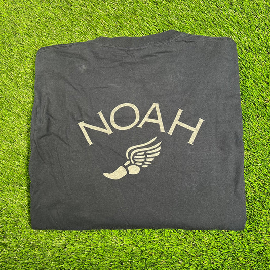 Noah Navy Winged Foot Longsleeve Size Medium USED x15818