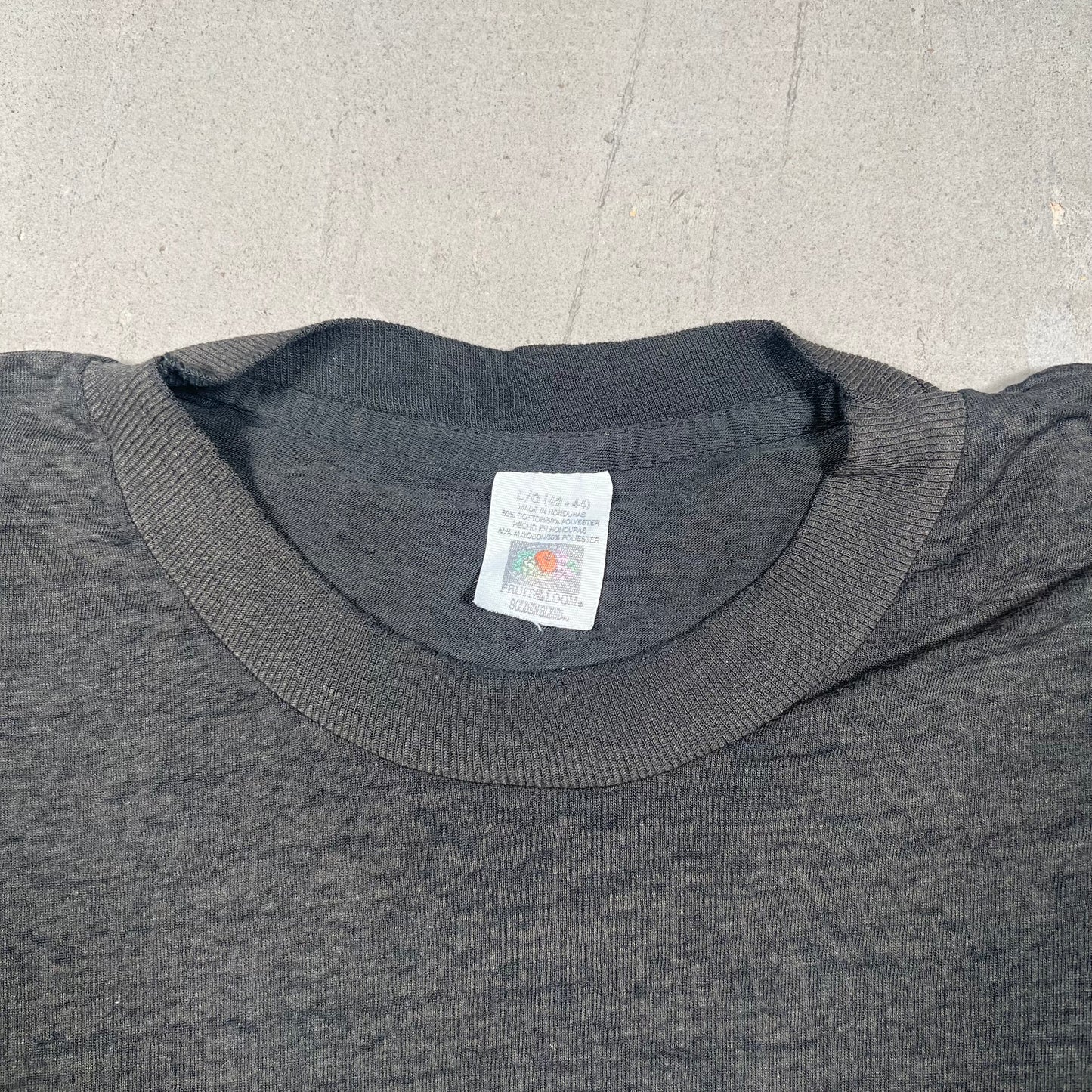 1990s Fruit of the Lom Black Pocket Tee Size Large USED v19174