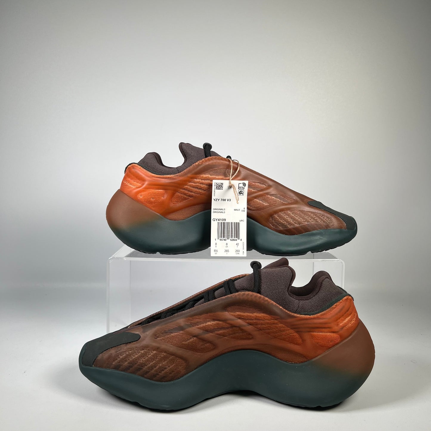 Yeezy 700 Copper Fade (2021) Size 8.5 NEW s20060