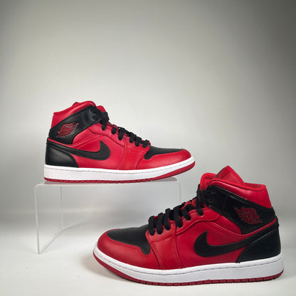 Jordan 1 Mid Reverse Bred (2021) Size 8.5 USED s21411