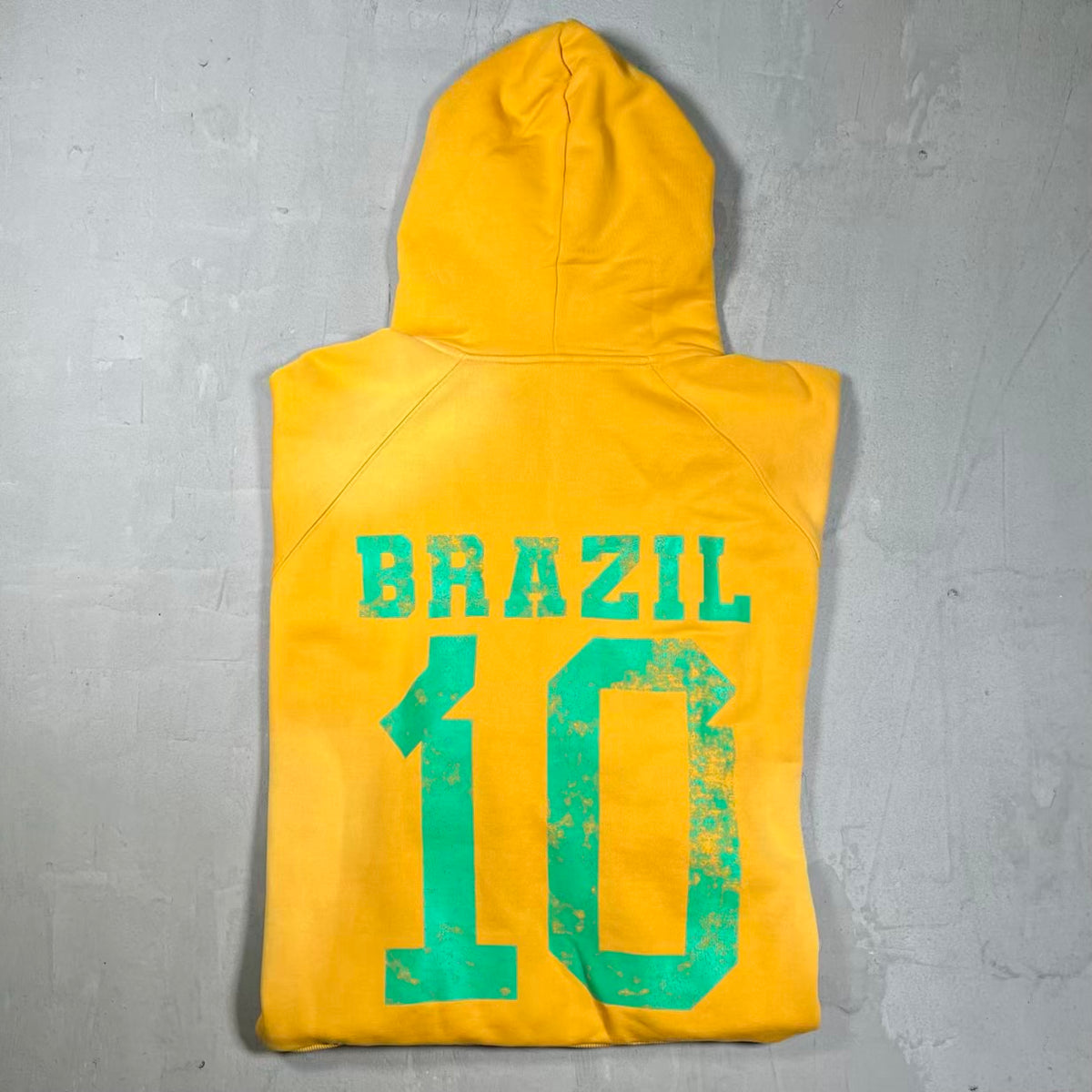 HMDD Rio Gold Brazil Hoodie Size Large USED x18619