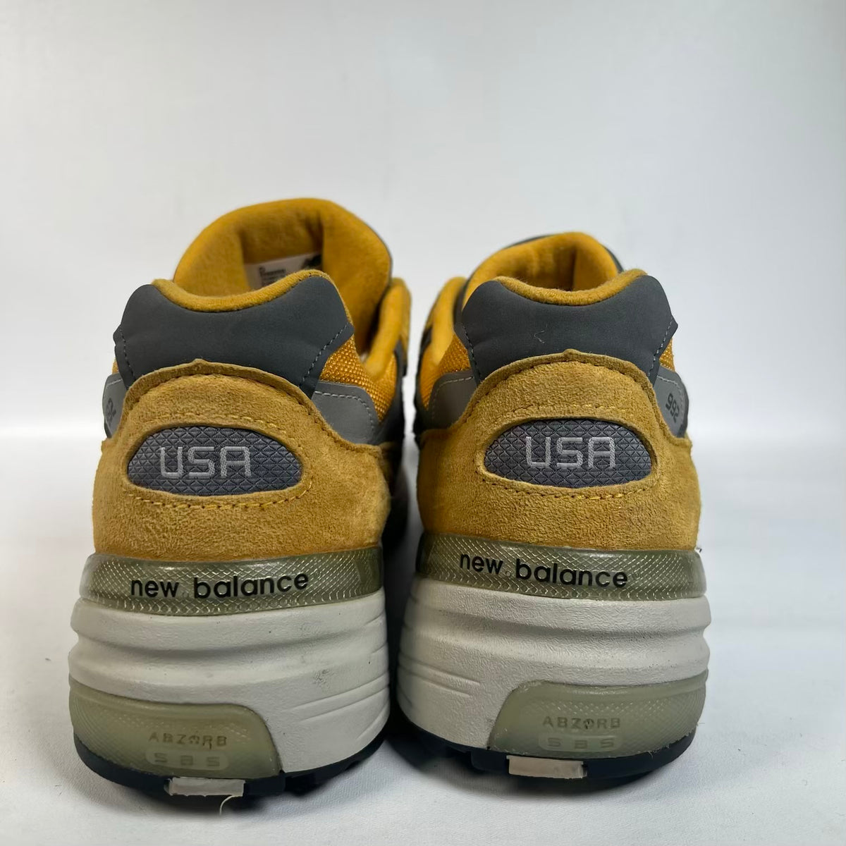 New Balance 992 Yellow Grey (2020) Size 8 USED s23418