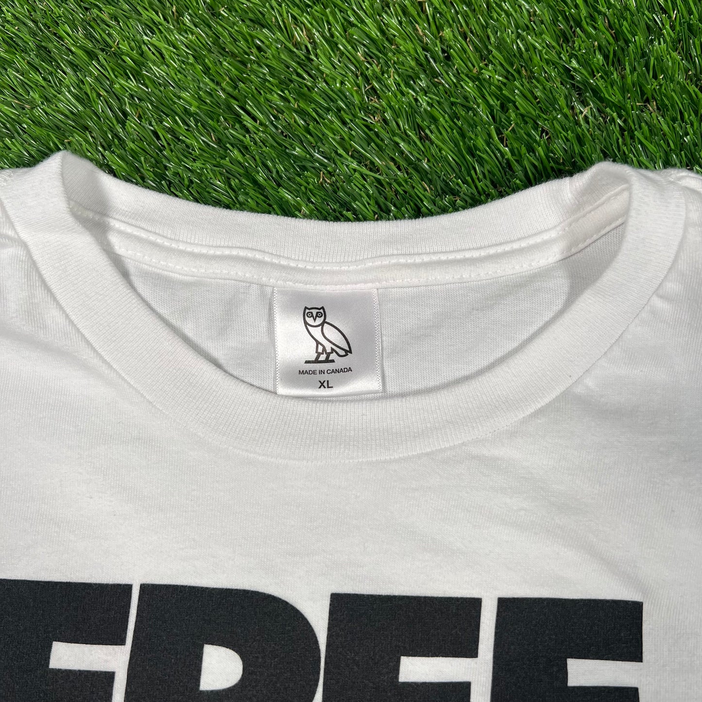 OVO White "Free Minds" Tee Size XL USED x15564