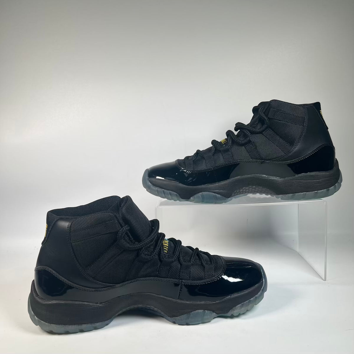 Jordan 11 Gamma Blue (2013) Size 10.5 USED s23420