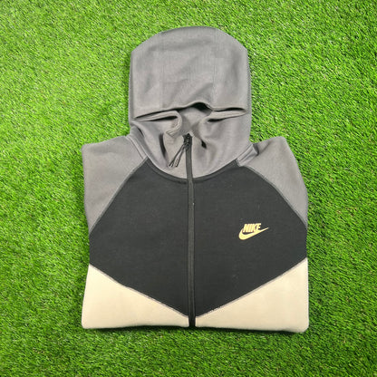 Nike Tech Grey/Black/White Zip Up Hoodie Size Large USED v17679