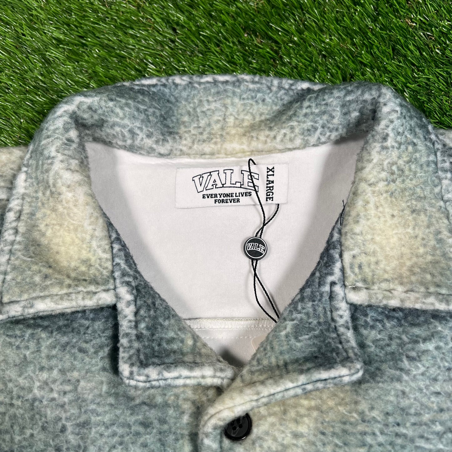 Vale Hillside Sunrise Sherpa Fleece Button Up Size XL NEW x15936