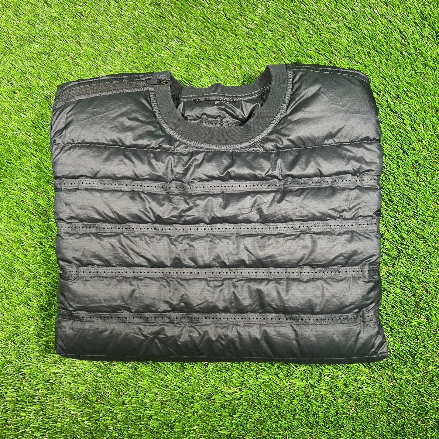 Nike Puffy Black Crewneck Size Large USED v17909