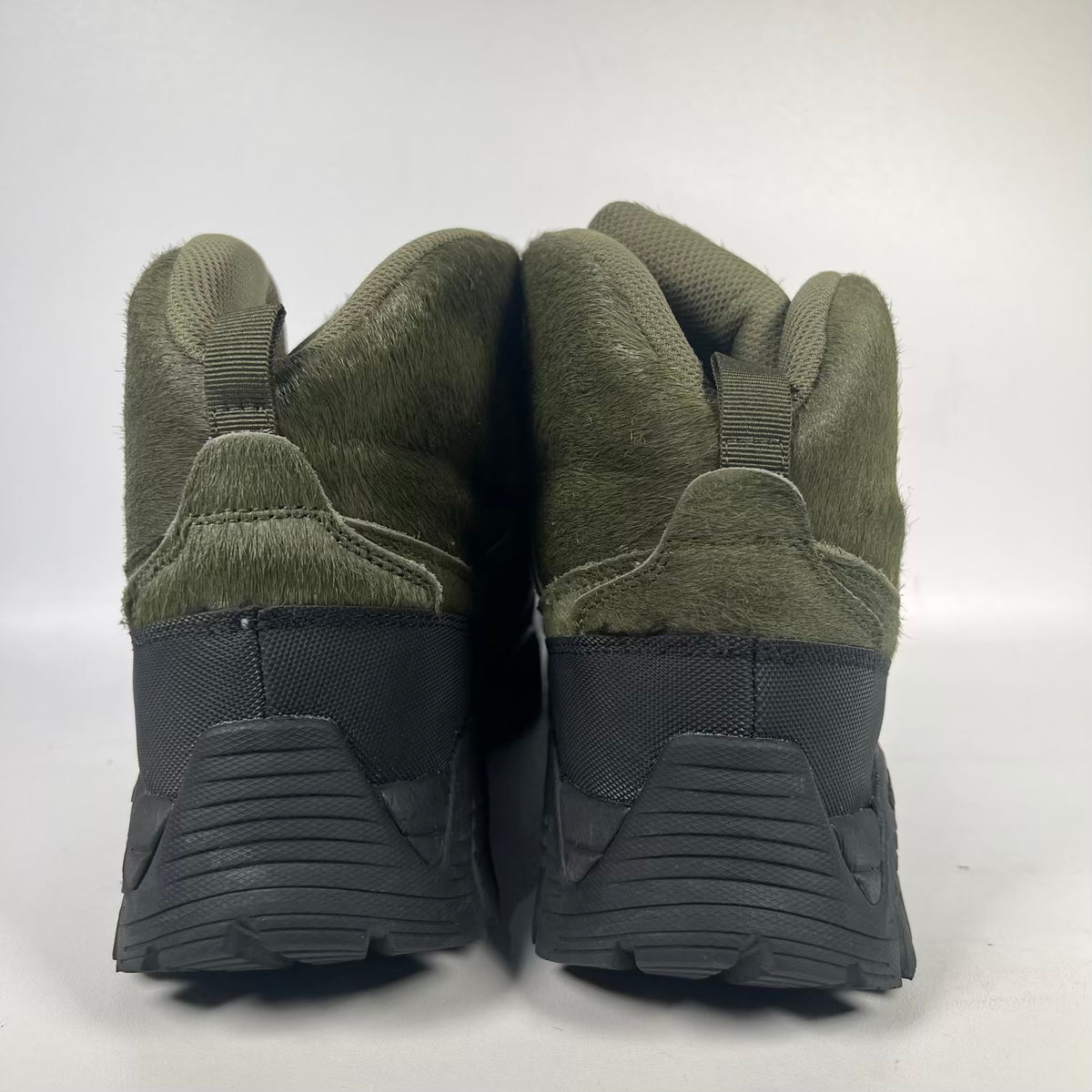 Vale Forever Grinch Hikers Size 12 USED s23809