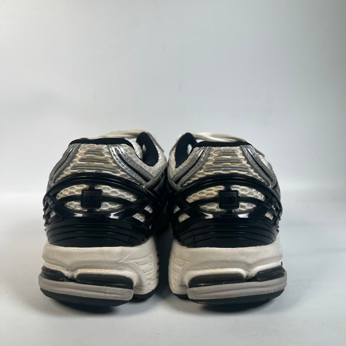 New Balance 1906R Silver Black (2024) Size 9 USED s23349
