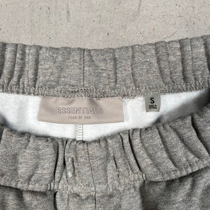 Essentials Fear of God FOG Grey Sweat Shorts Size Small USED x17600