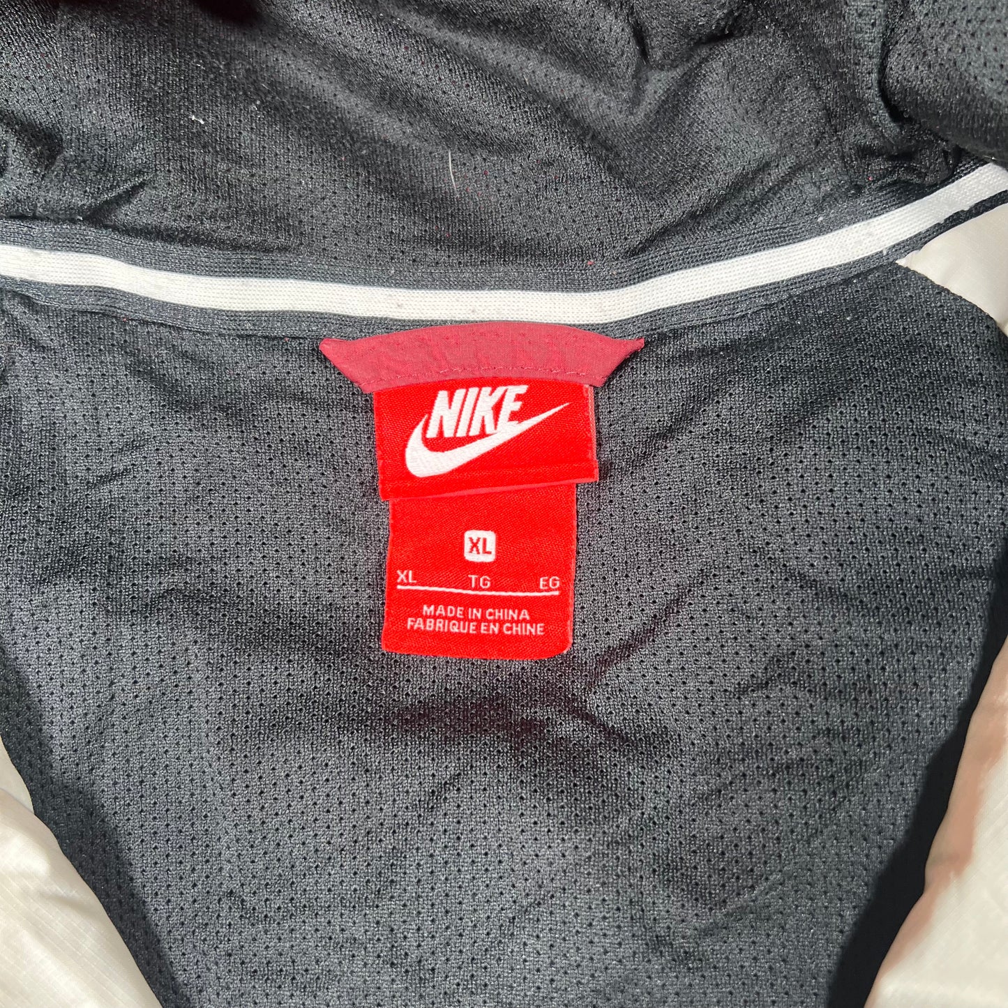 Nike Nylon Maroon Jacket Size XL USED v17551