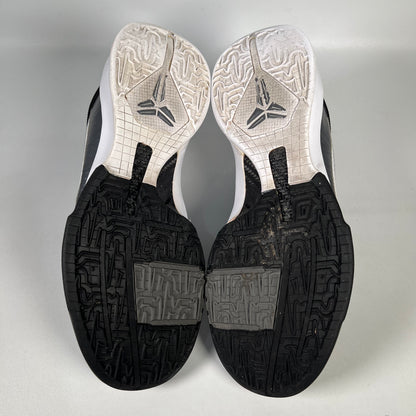 Kobe 5 Silver Black Low SAMPLES Size 8 USED s13779