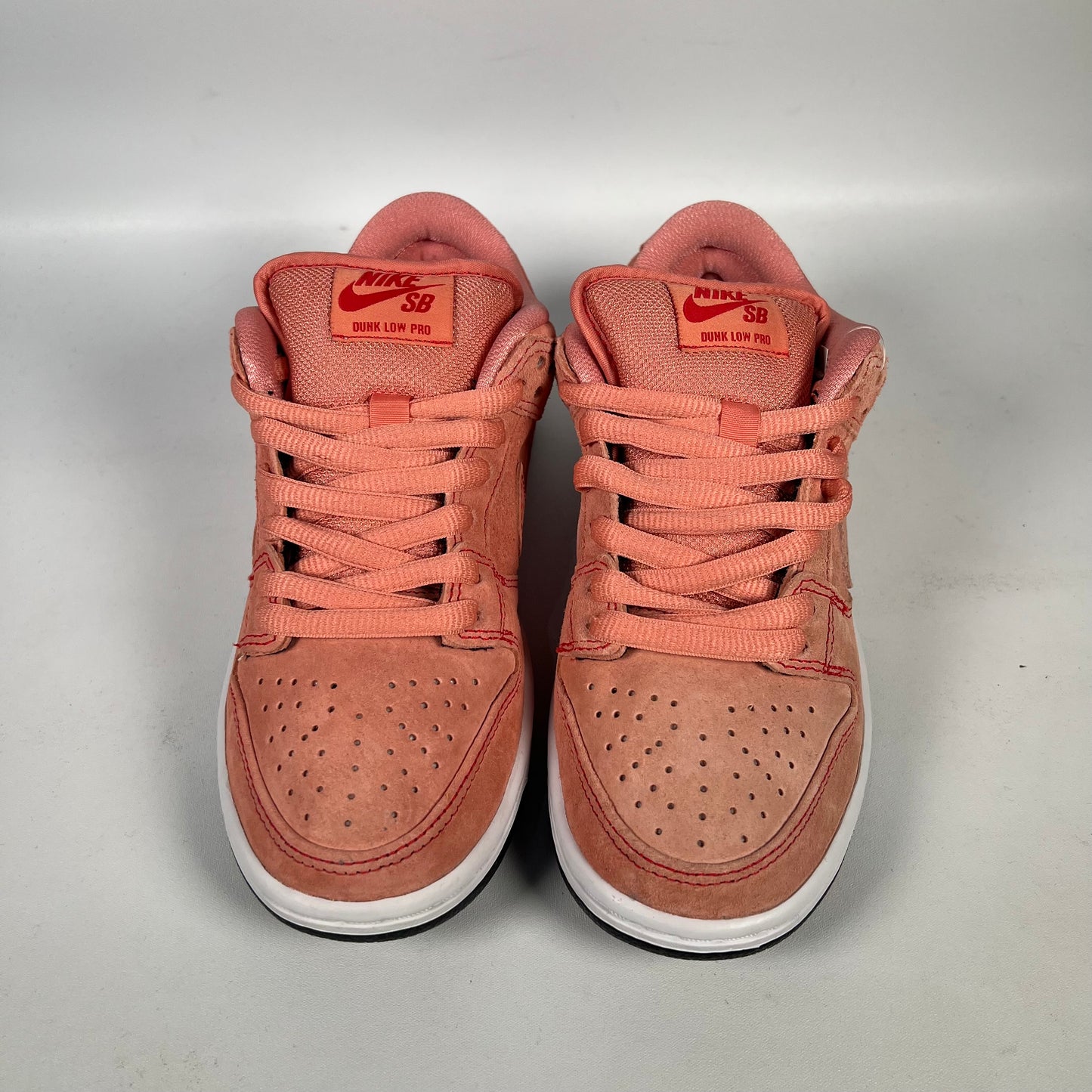 Nike SB Dunk Low Pink Pig Size 4 NEW s15176