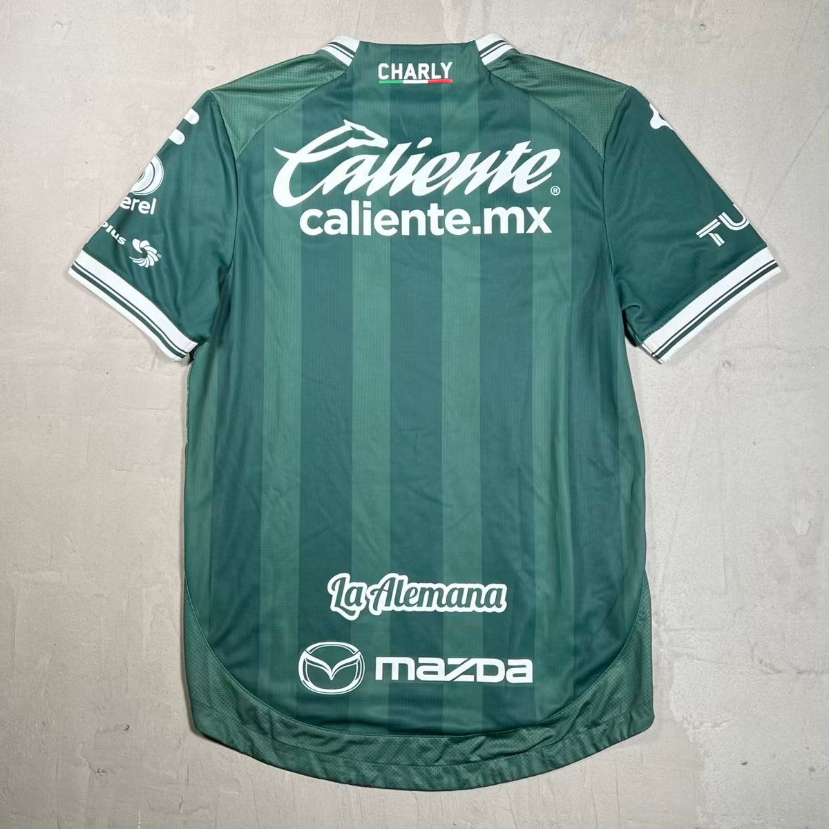 Charly Club Leon FC Green Kit Size Medium USED v20340