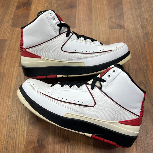 Jordan 2 White Varsity Red (2010) Size 8.5 USED s16902