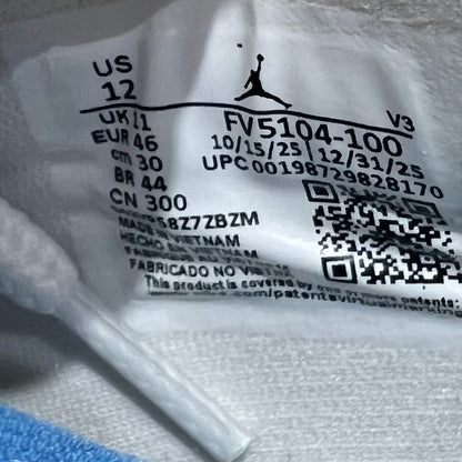 Jordan 11 Low University Blue (2026) Size 12 USED s23360