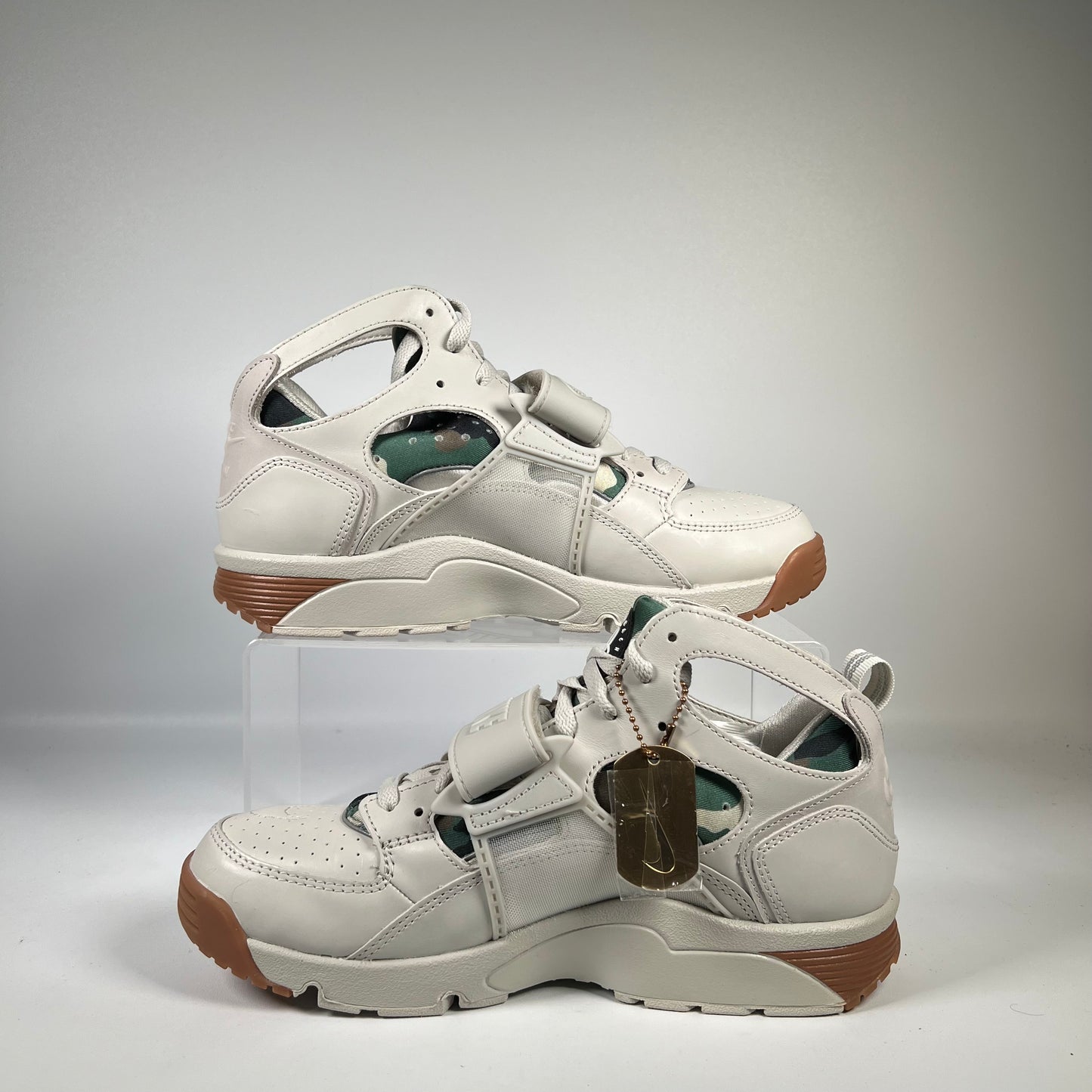 Nike Air Trainer Huarache Corteiz Light Bone New Size 8 S15226