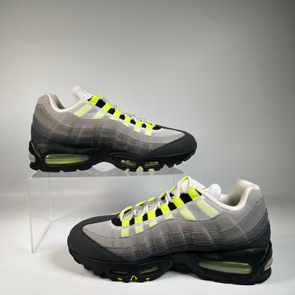 Nike Air Max 95 Big Bubble Neon (2025) Size 9 USED s23490