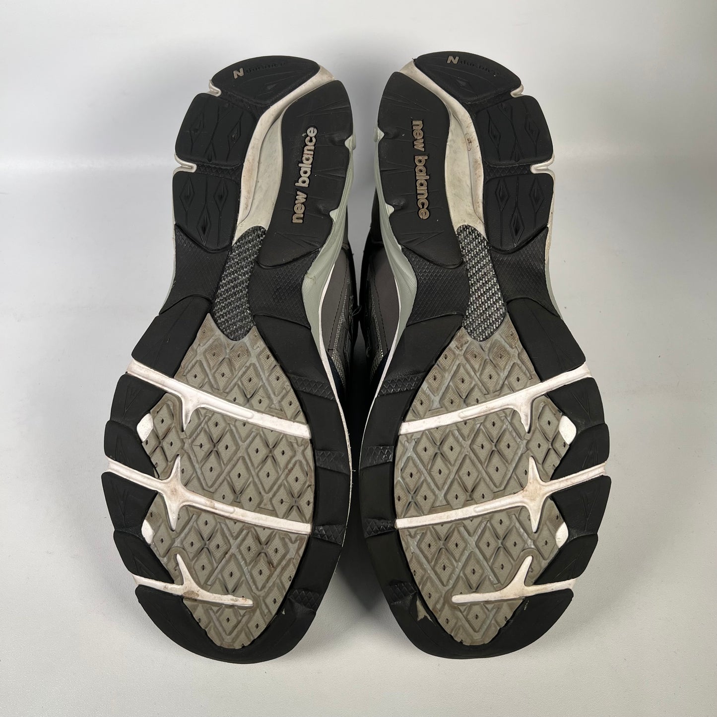 New Balance 920 Grey Black (2022) Size 12 USED s20419