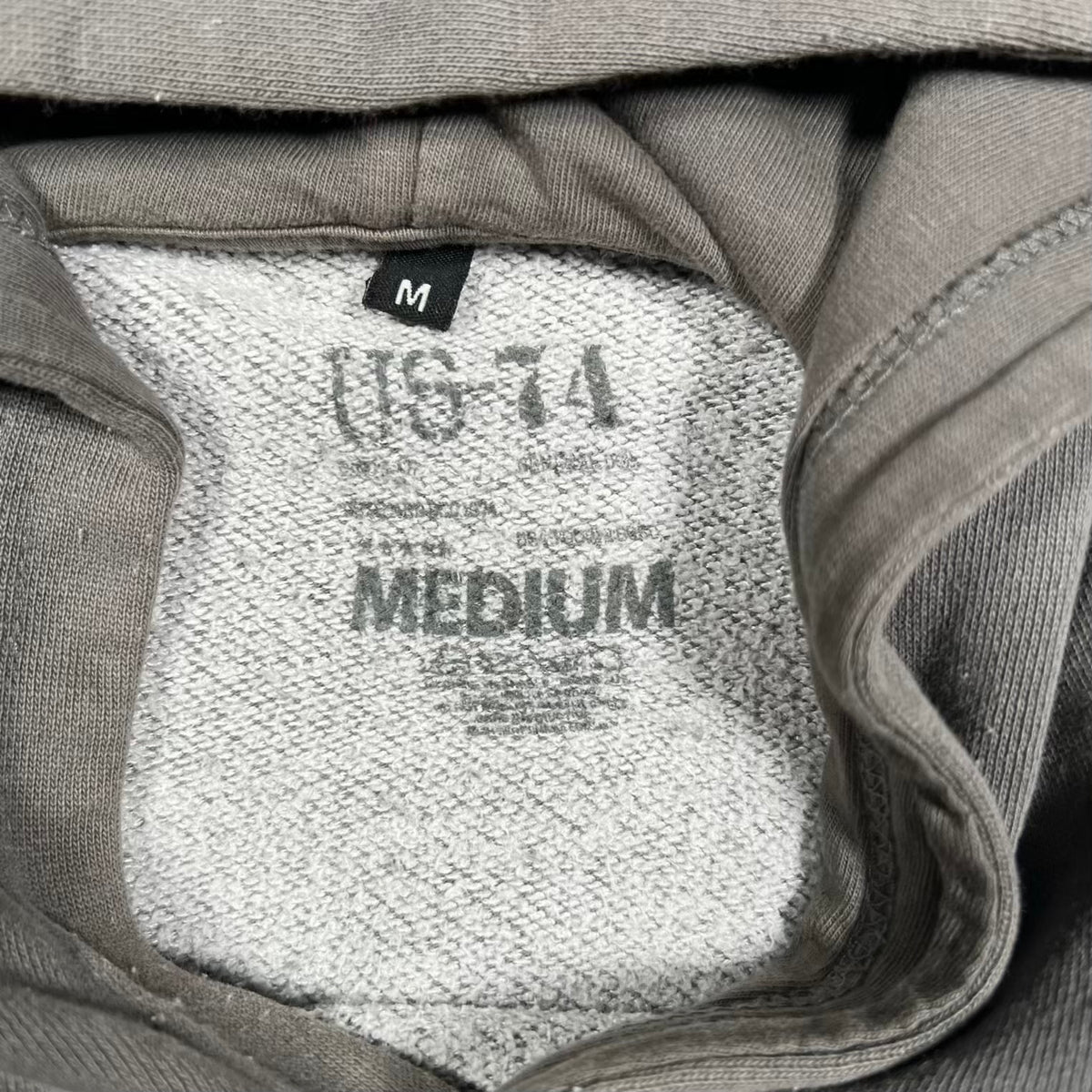 74 Is War BGC Grey Hoodie Size Medium USED x18976