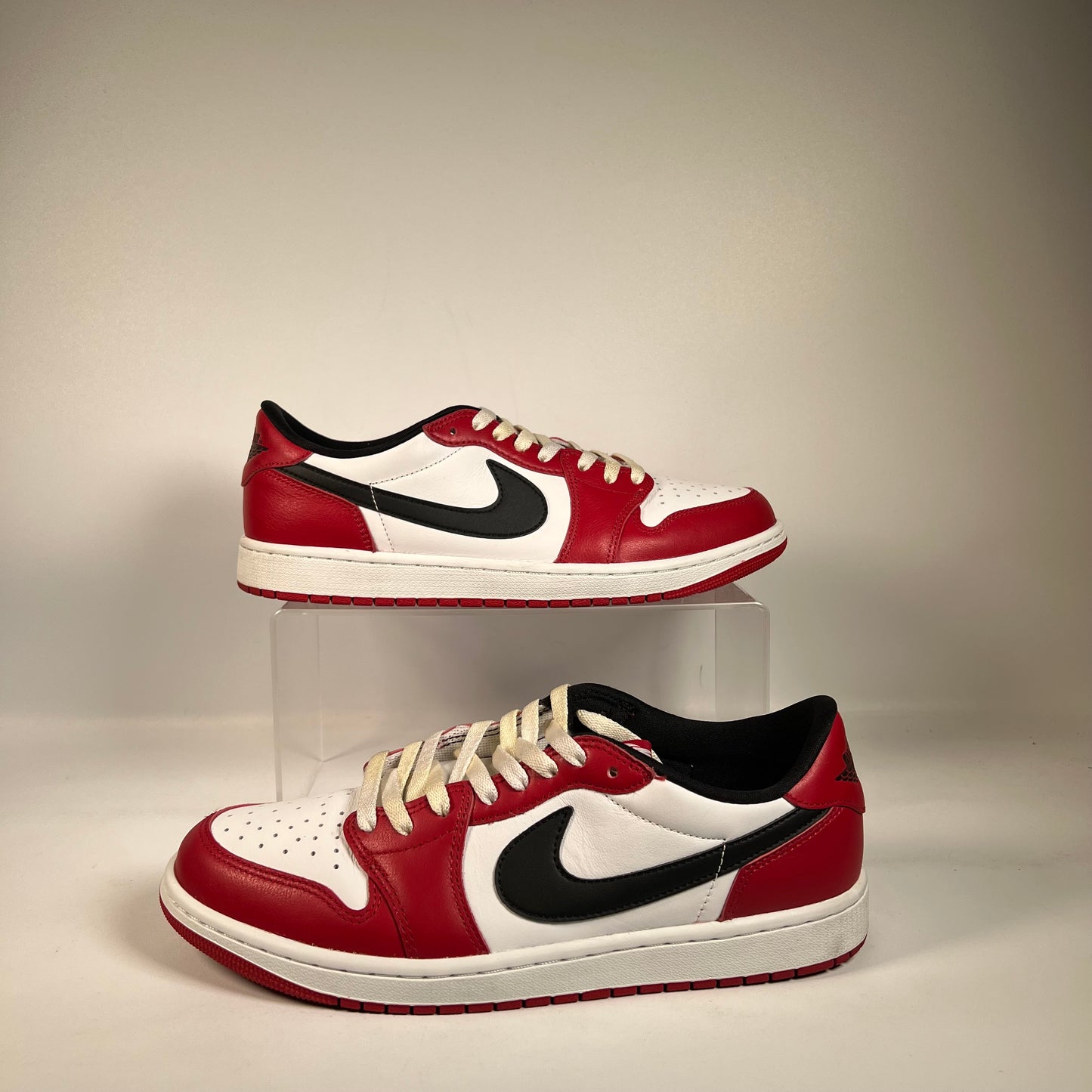 Jordan 1 Low Chicago (2025) Size 11 USED s22204