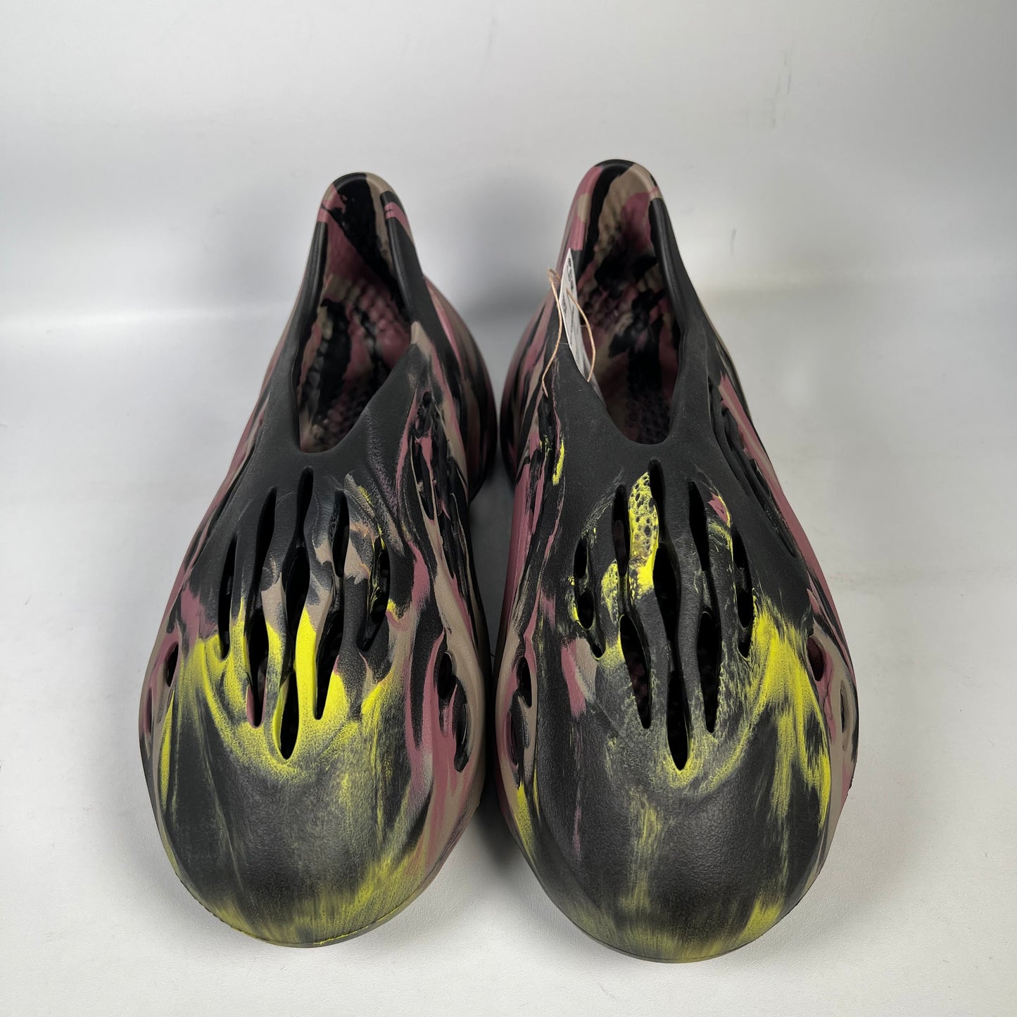 Yeezy Foam Runner MX Carbon Size 12 NEW s16400