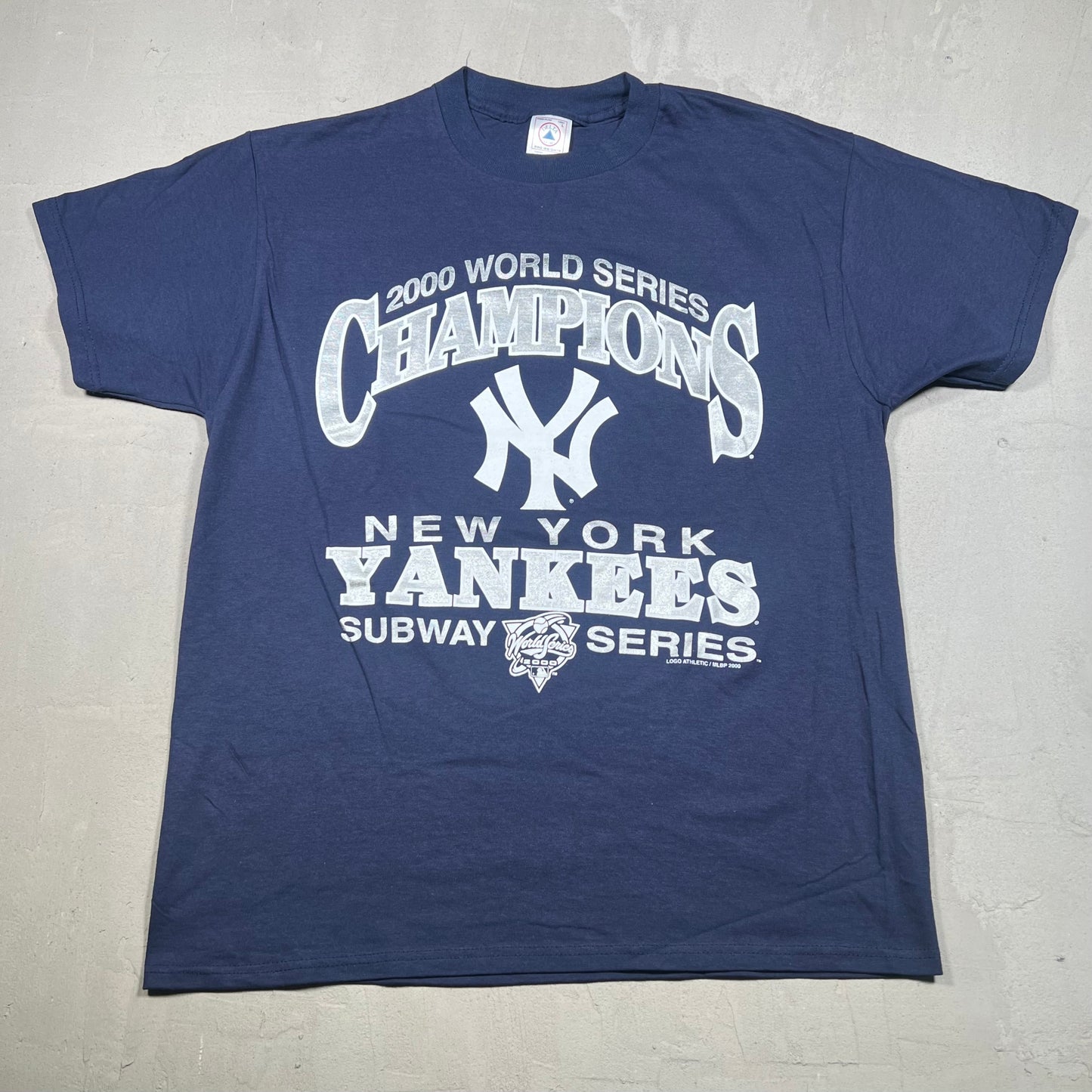 2000 New York Yankees Navy World Series Tee Size Large NEW v19273