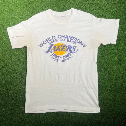 1988 LA Lakers Three Peat World Champs White Tee Size Medium USED v18106