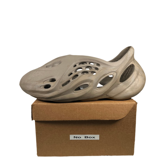 Adidas Yeezy Foam Runner Stone Sage Size 10 USED s18274