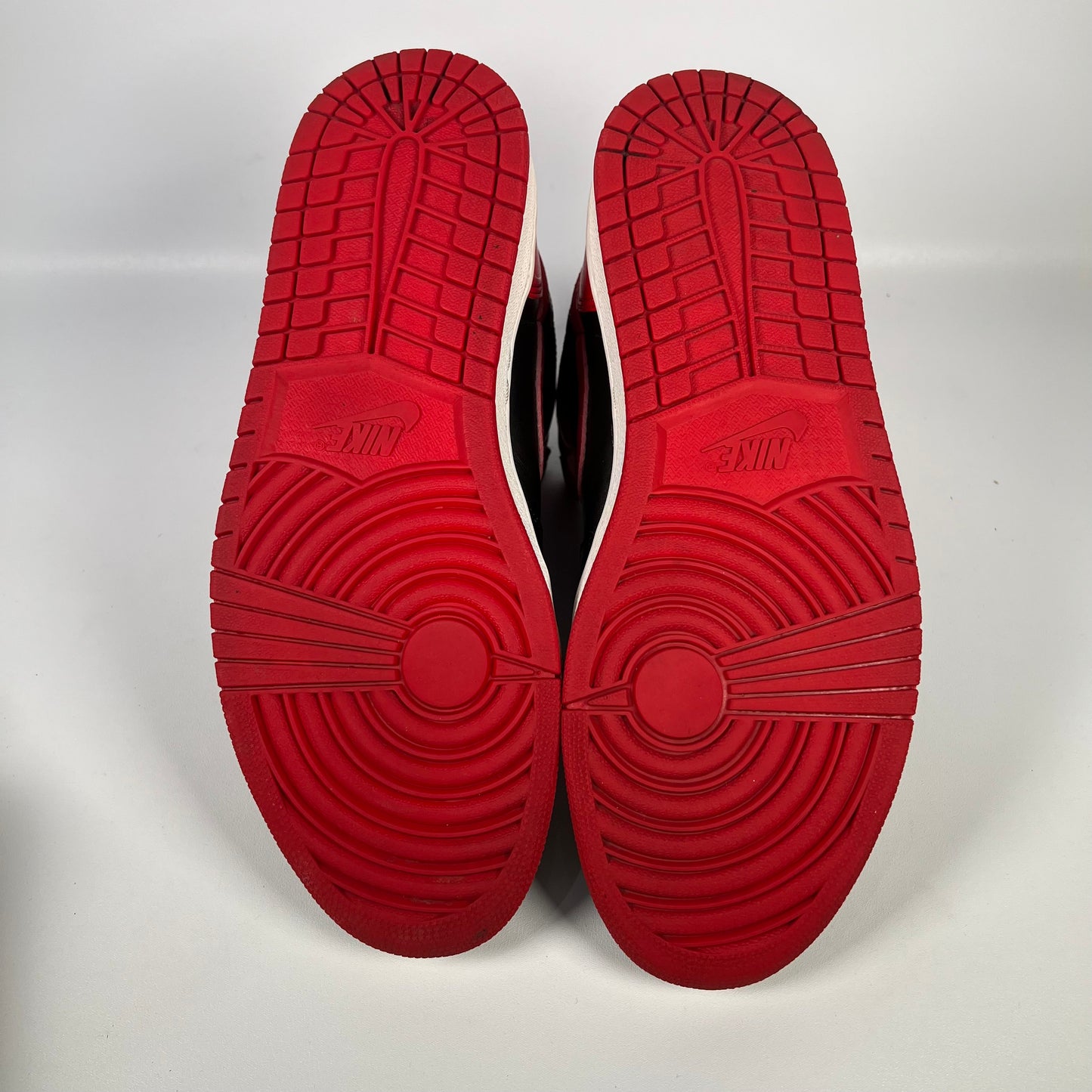 Jordan 1 Bred 2001 Size 11 USED s3073