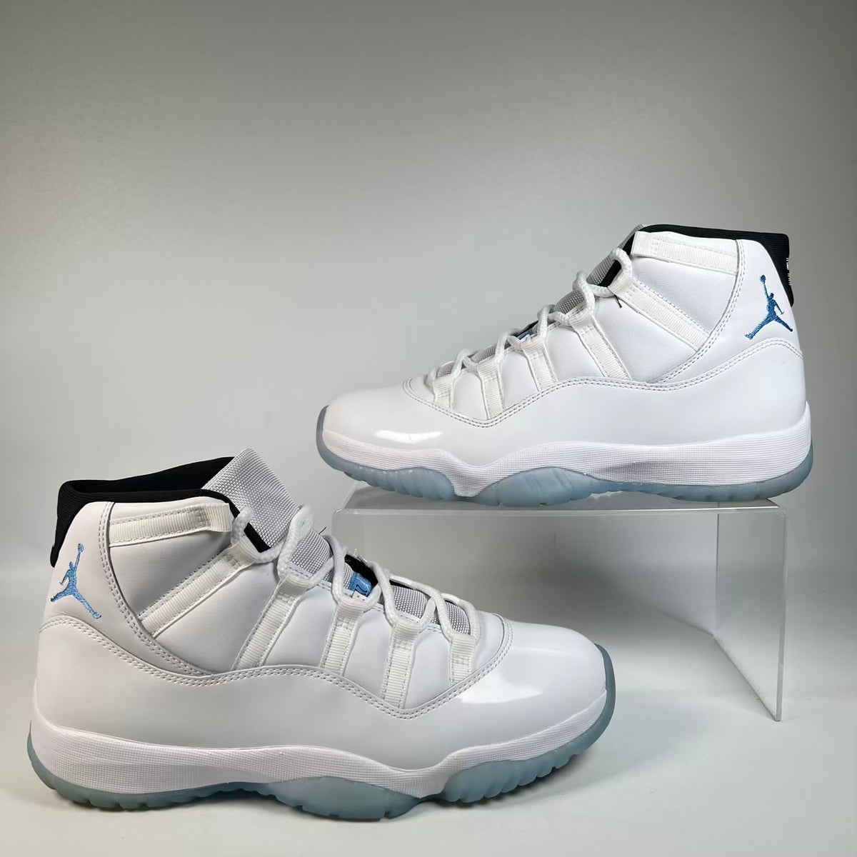 Jordan 11 High Legend Blue (2024) Size 10 USED s23540