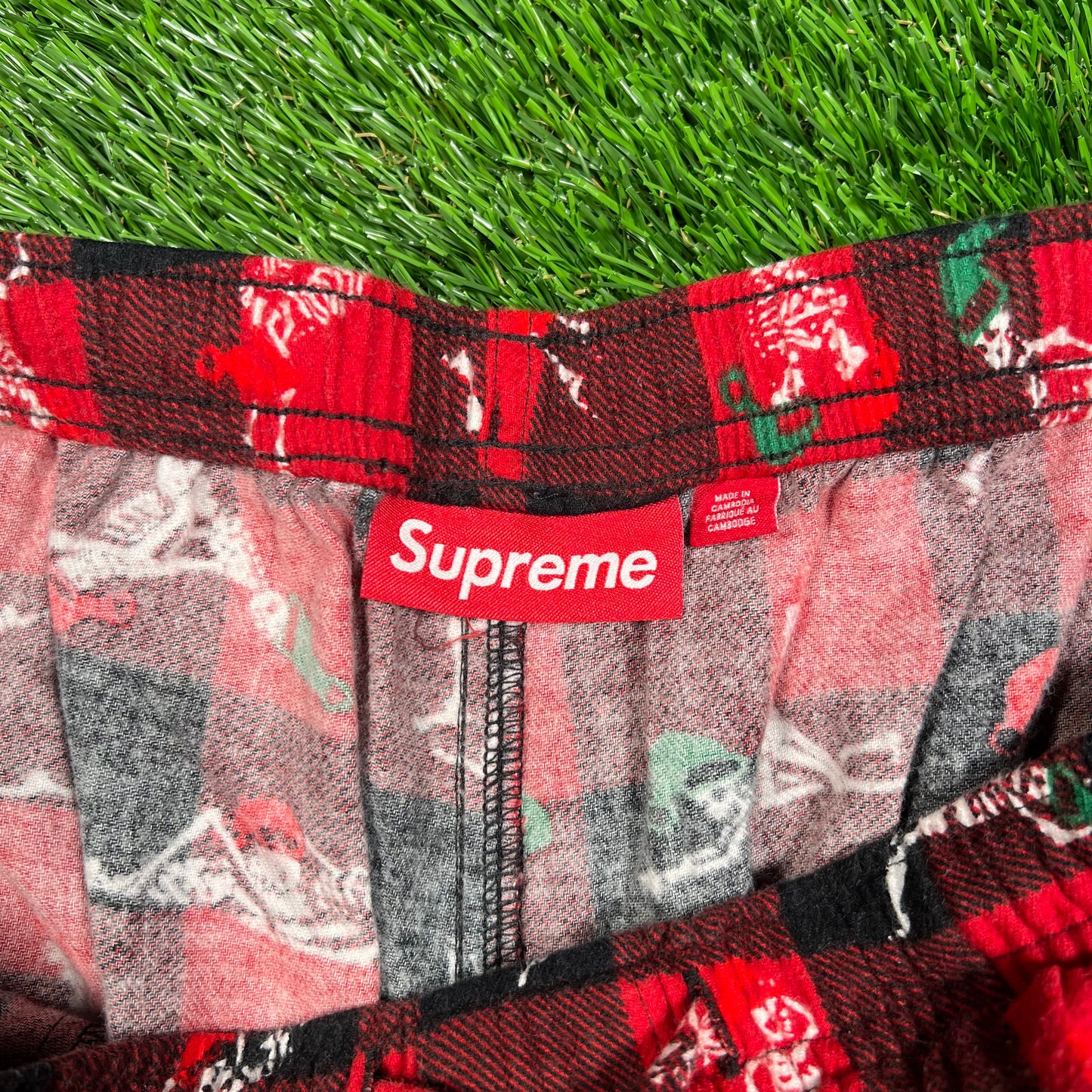 Supreme Hanes Red Holiday Pajama Pants (2025) Size Medium USED x16734
