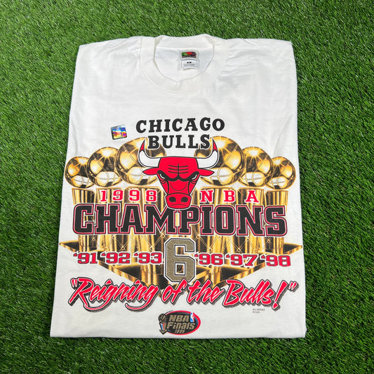 1998 Chicago Bulls Reigning of The Bulls White Tee Size XL USED v16722