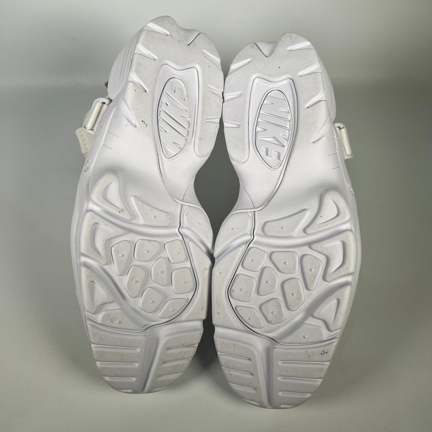 Nike Air Carnivore CDG White (2021) Size 11.5 USED s18154