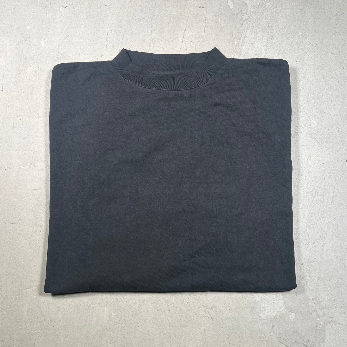 Yeezy Gap Balenciaga Dove 3/4 Tee Black Size Medium USED x17348