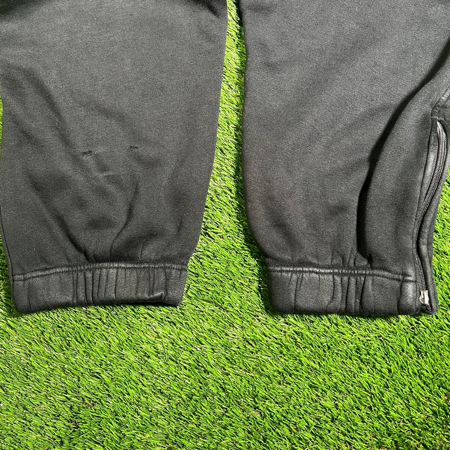 Y2K Southpole Embroidered Black Sweatpants Size Large USED v18163