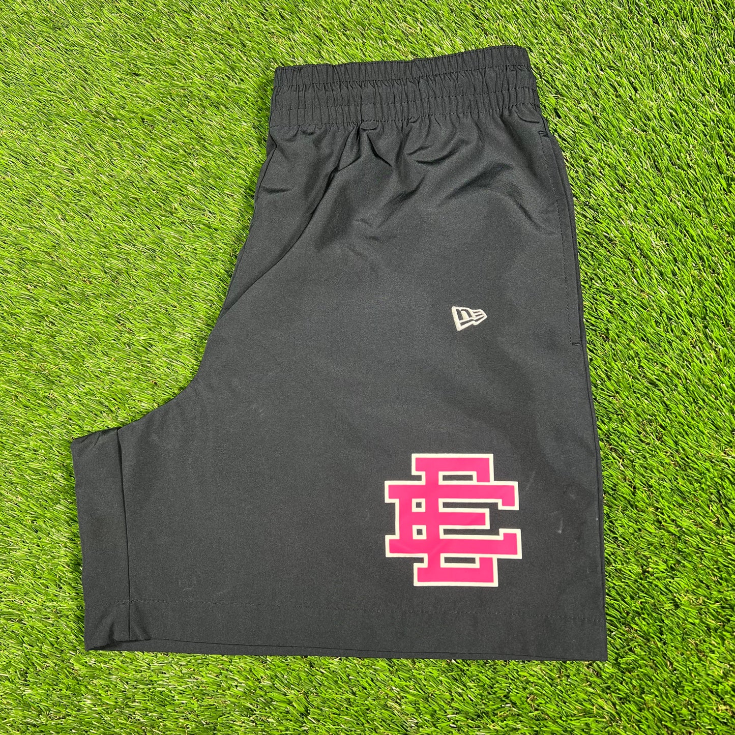 Eric Emanuel Yankees Nylon Dark Navy Shorts Size Large USED x14752