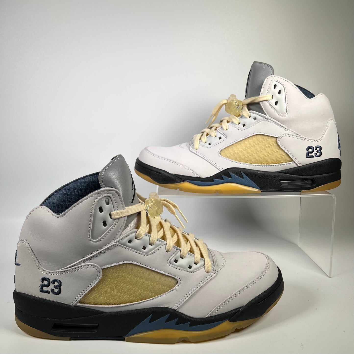 Jordan 5 A Ma Maniere Dawn (2023) Size 12m / 13.5w USED s18671