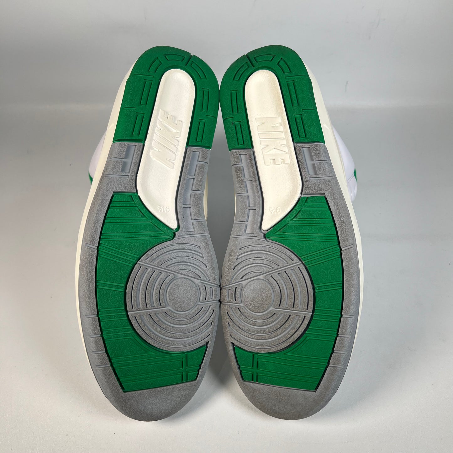 Jordan 2 Lucky Green (2023) Size 9.5 USED s21931