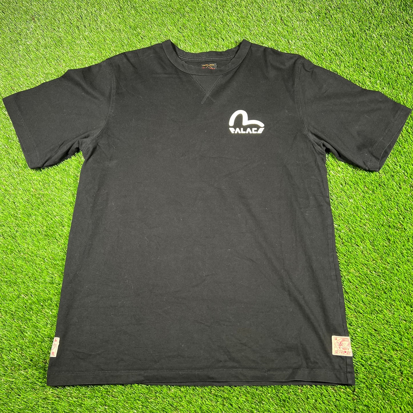 Palace x Evisu Black Tee Size Large USED x14370